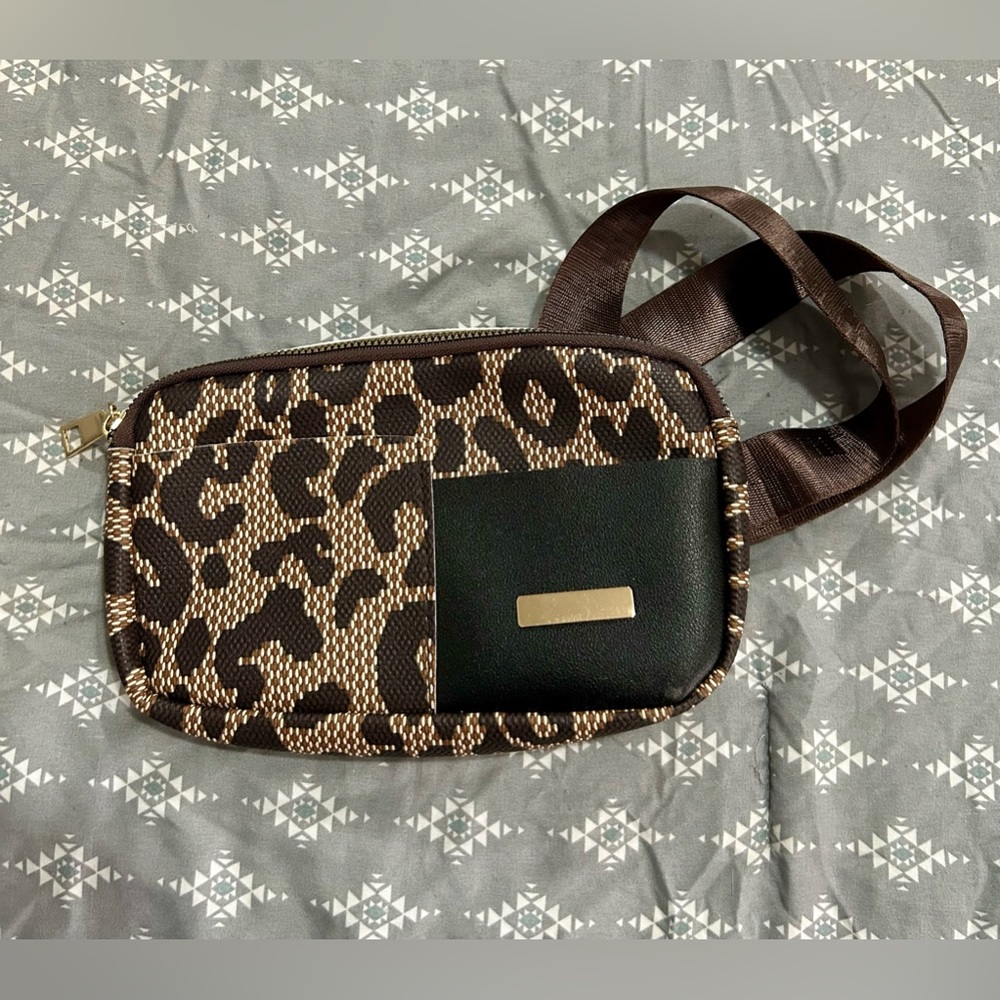 Leopard print Crossbody Bag NWOT
